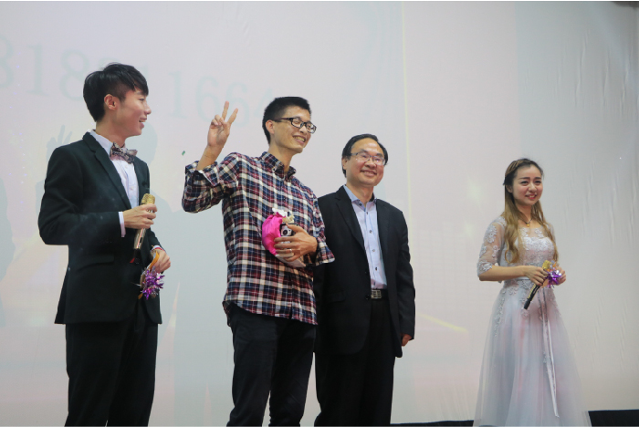 3-03.jpg 热烈祝贺--辰竹校园音乐故事会圆满落幕