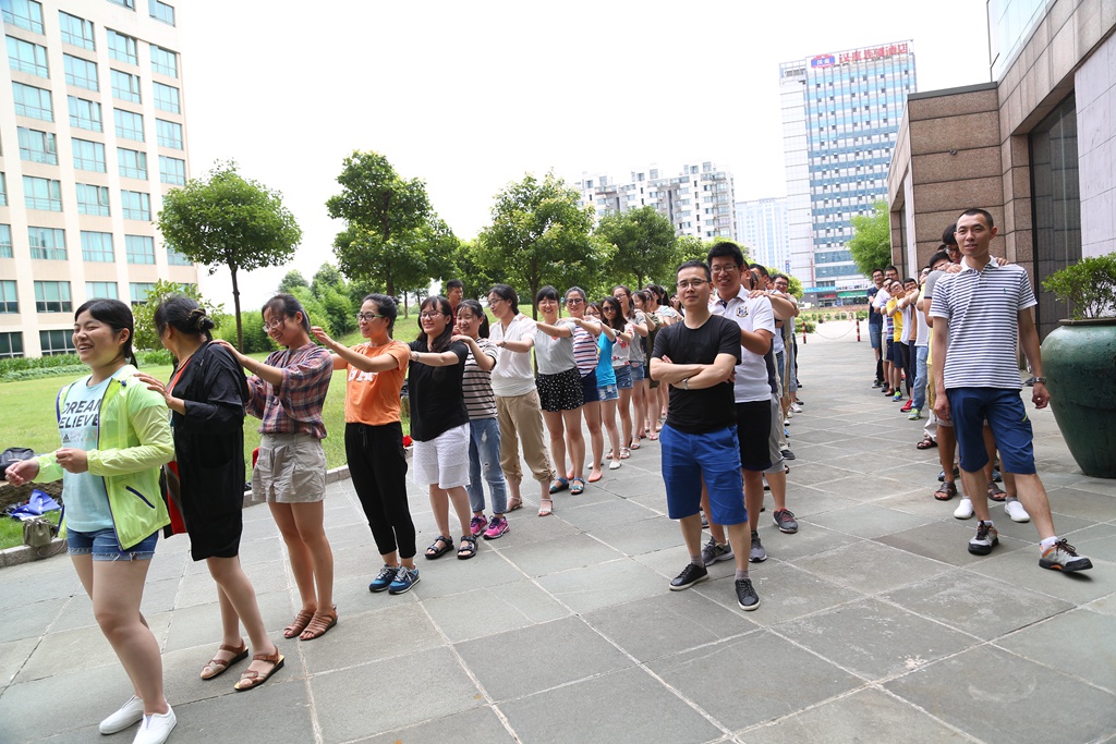 T-01.jpg 人心齐,泰山移丨2016辰竹年中嗨趴成功举行