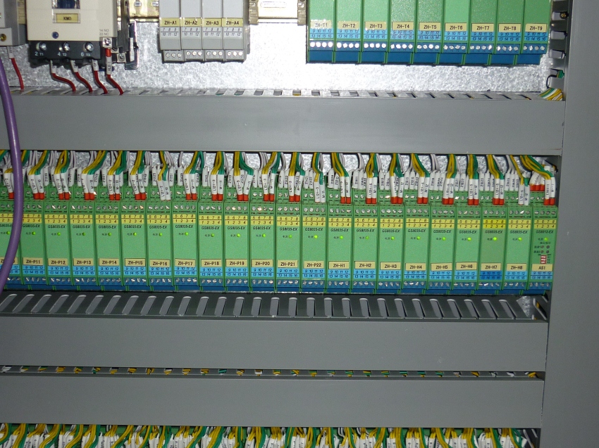 气体控制系统中使用辰竹安全栅和隔离器_副本.jpg 辰竹安全栅保障长征五号发射圆满完成