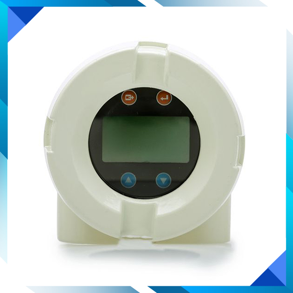 Field display isolated temperature transmitter